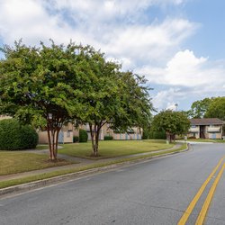 exterior view at Chasewood Village located in Huntsville AL