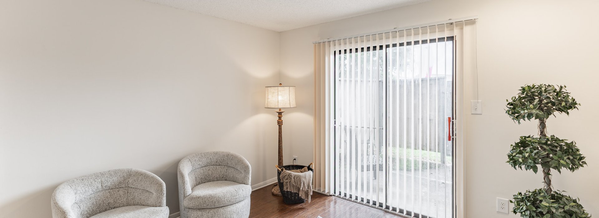 exterior view at Chasewood Village located in Huntsville AL